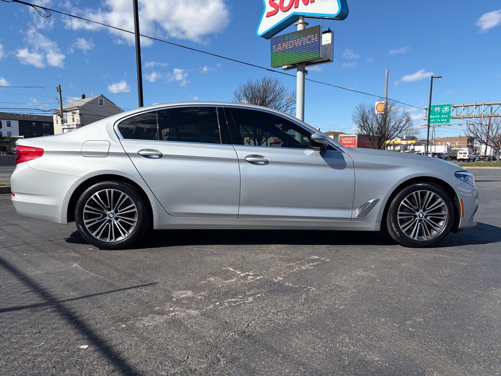 2019 BMW 5 Series Image 8
