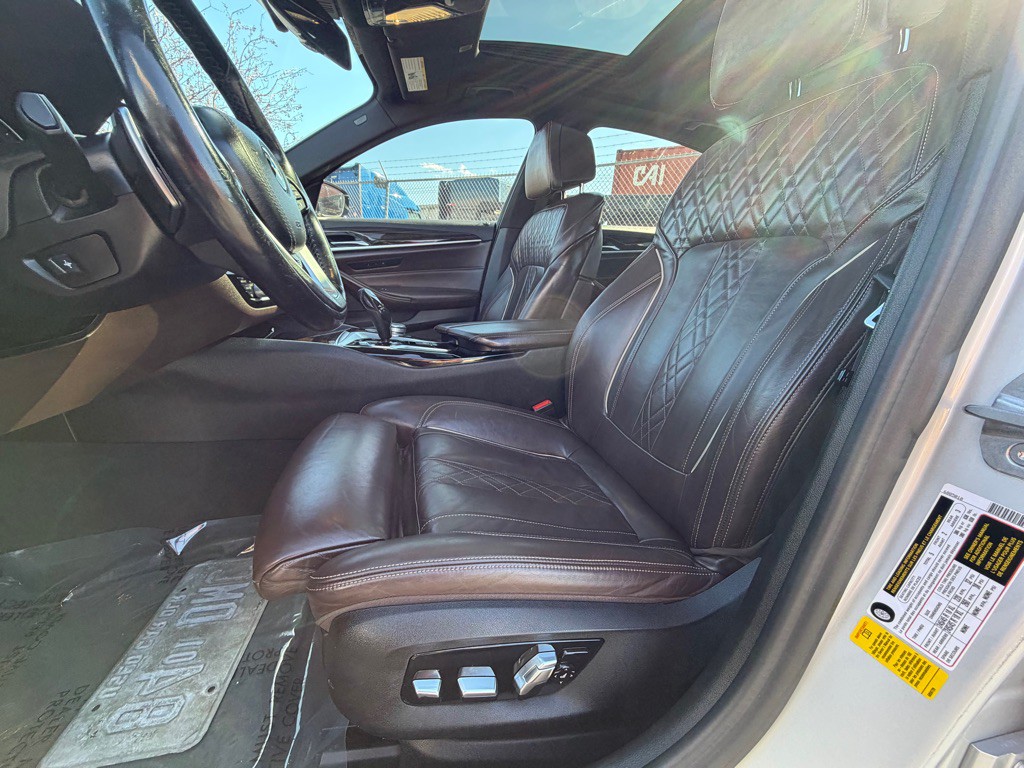 2019 BMW 5 Series Image 16