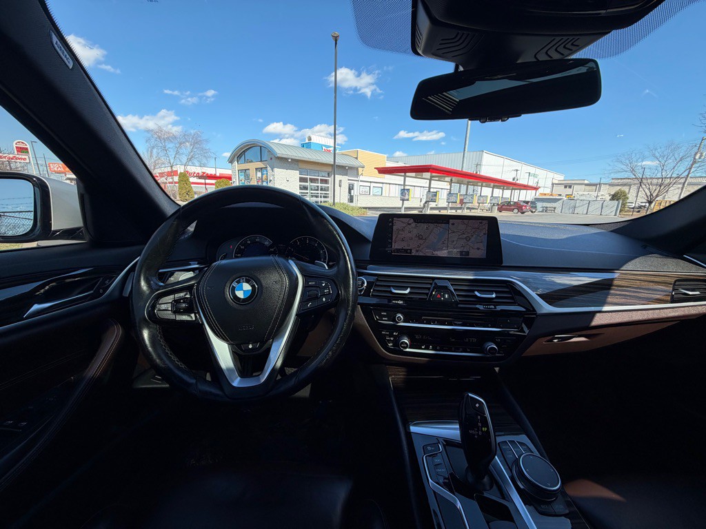 2019 BMW 5 Series Image 19