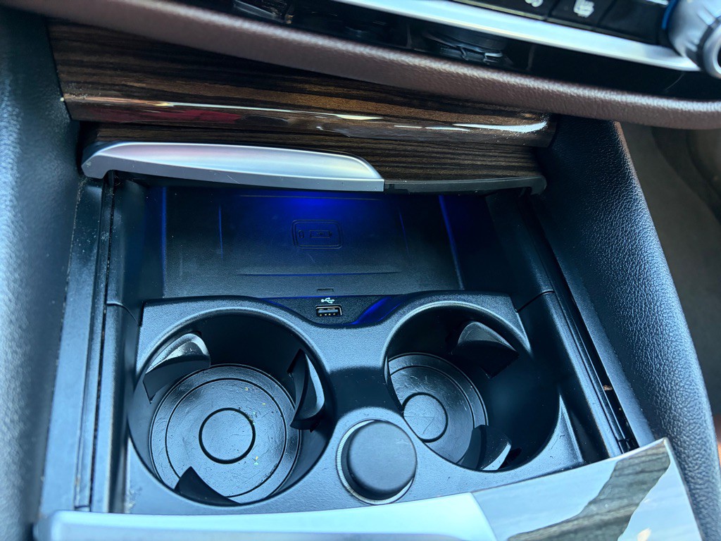 2019 BMW 5 Series Image 26