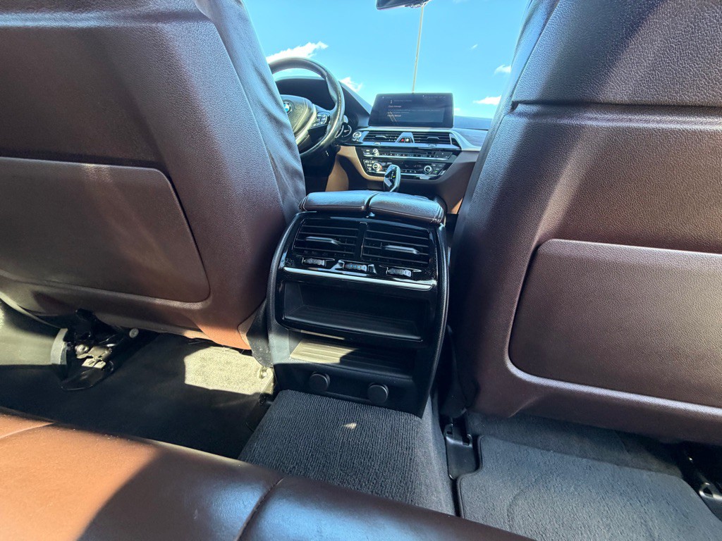 2019 BMW 5 Series Image 34