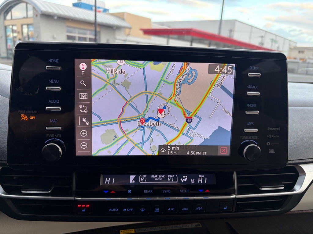 2021 Toyota Sienna Image 24