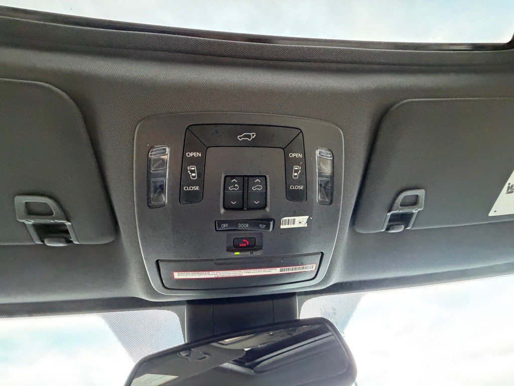 2021 Toyota Sienna Image 32
