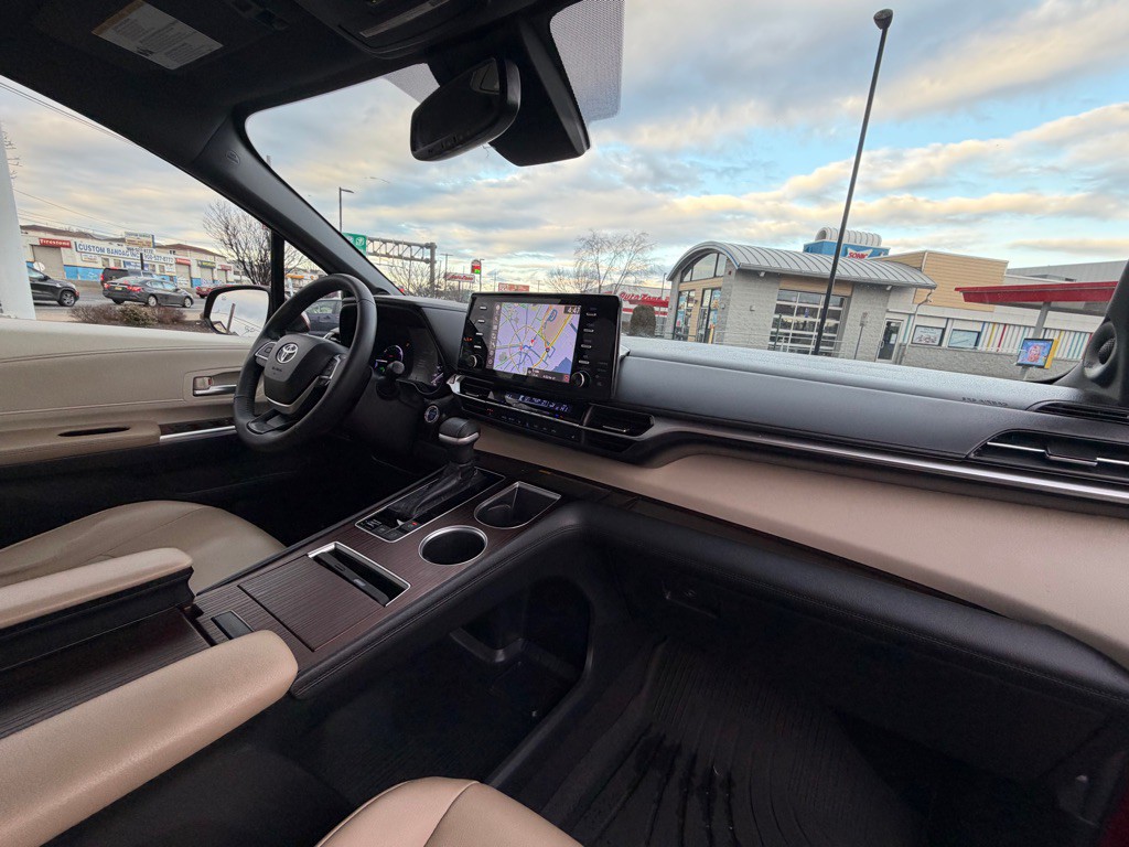 2021 Toyota Sienna Image 35