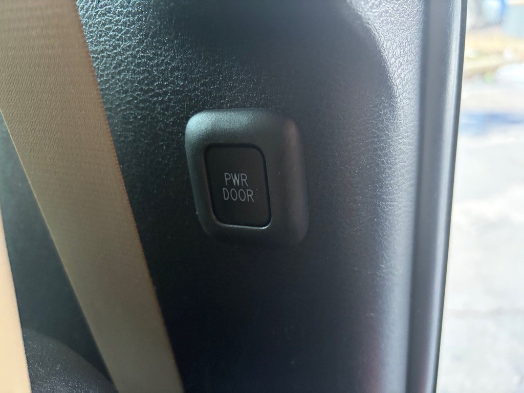 2021 Toyota Sienna Image 46