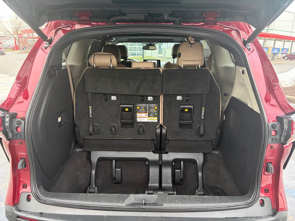 2021 Toyota Sienna Image 47