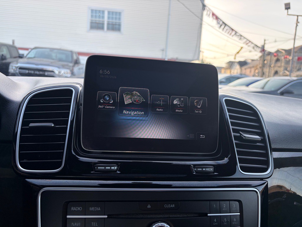 2018 Mercedes-Benz GLE-Class Image 27