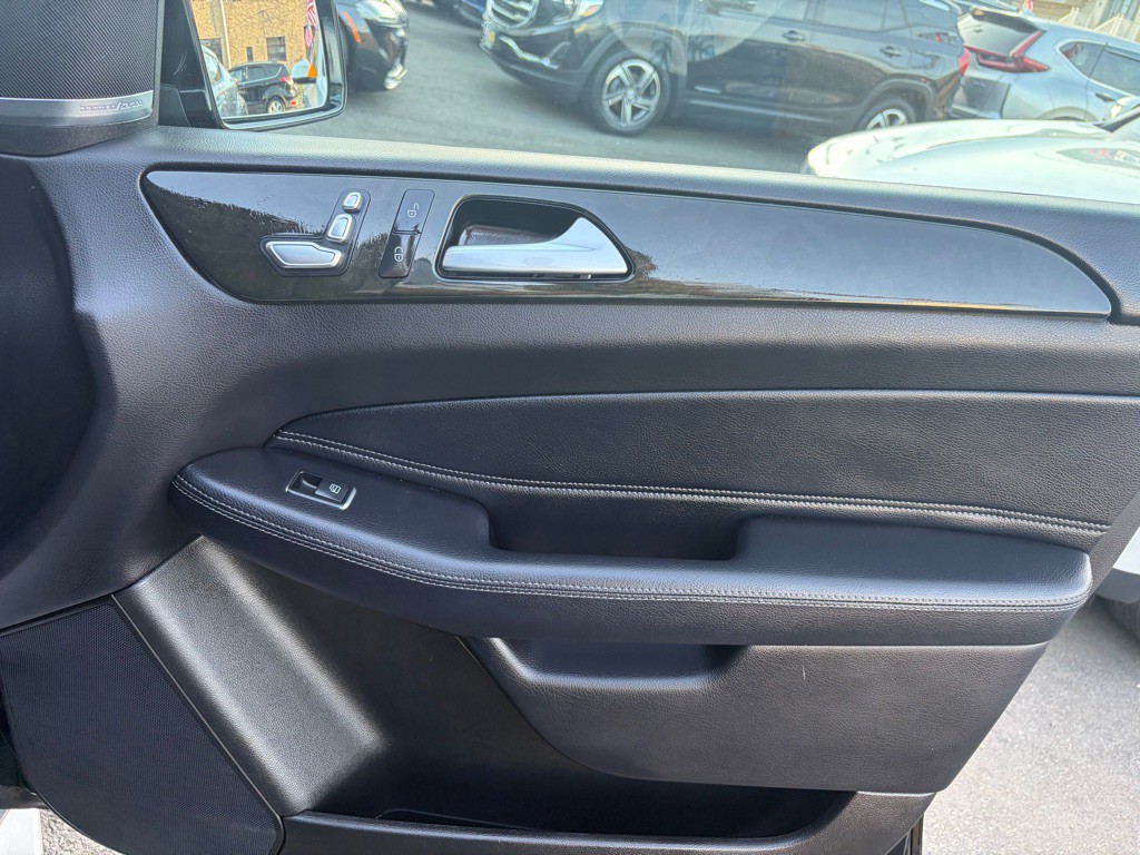 2018 Mercedes-Benz GLE-Class Image 33