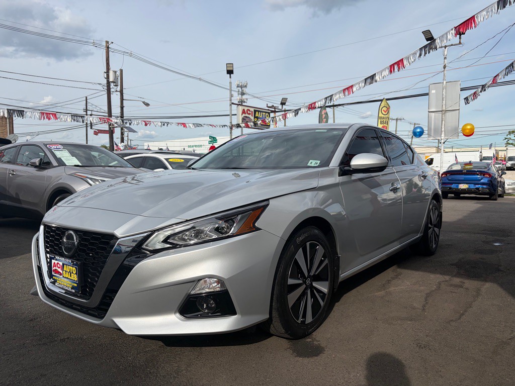 2021 Nissan Altima Image 3