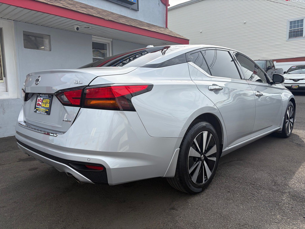 2021 Nissan Altima Image 7