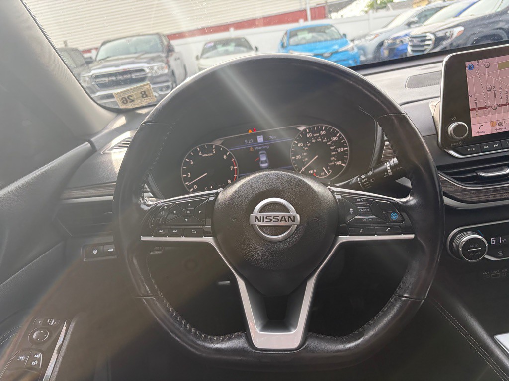 2021 Nissan Altima Image 18