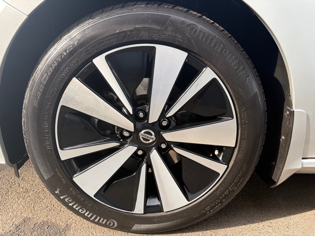 2021 Nissan Altima Image 36