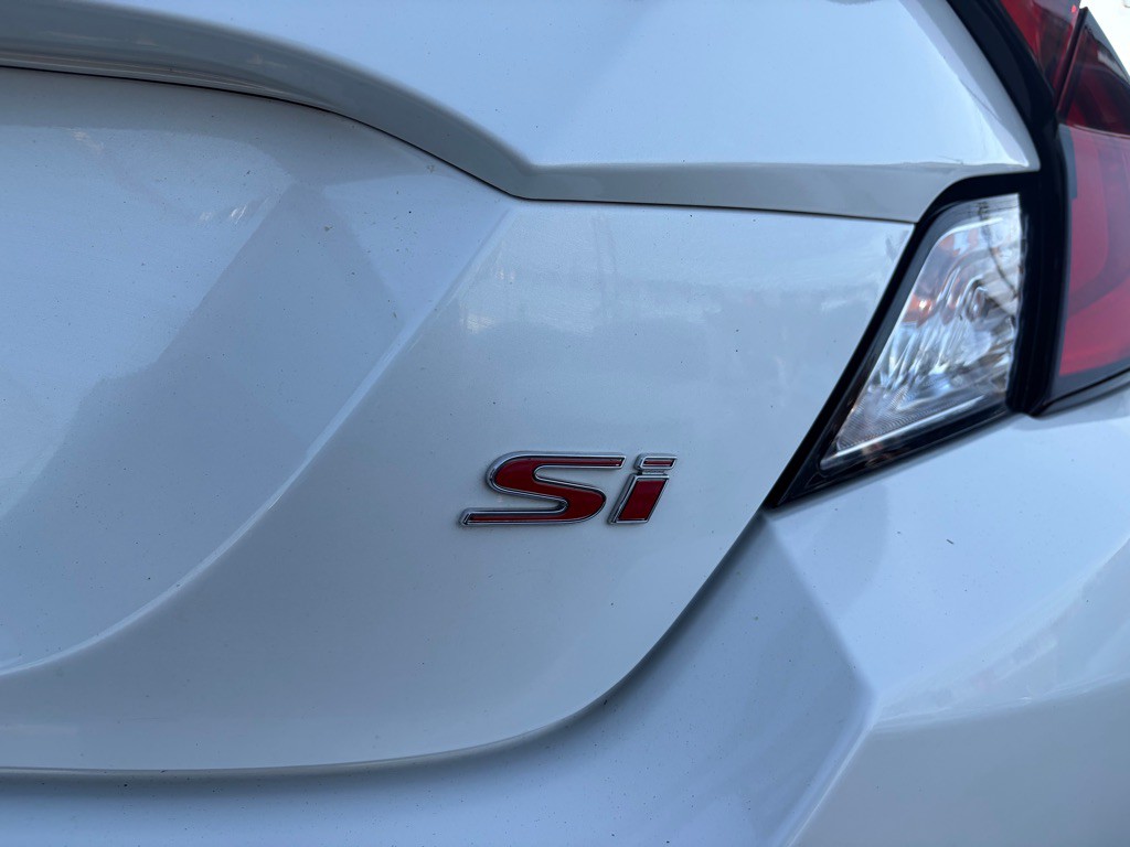 2018 Honda Civic Image 12