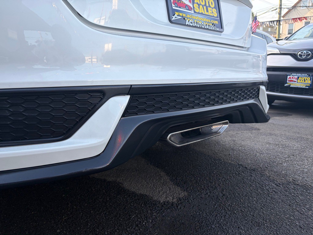2018 Honda Civic Image 13