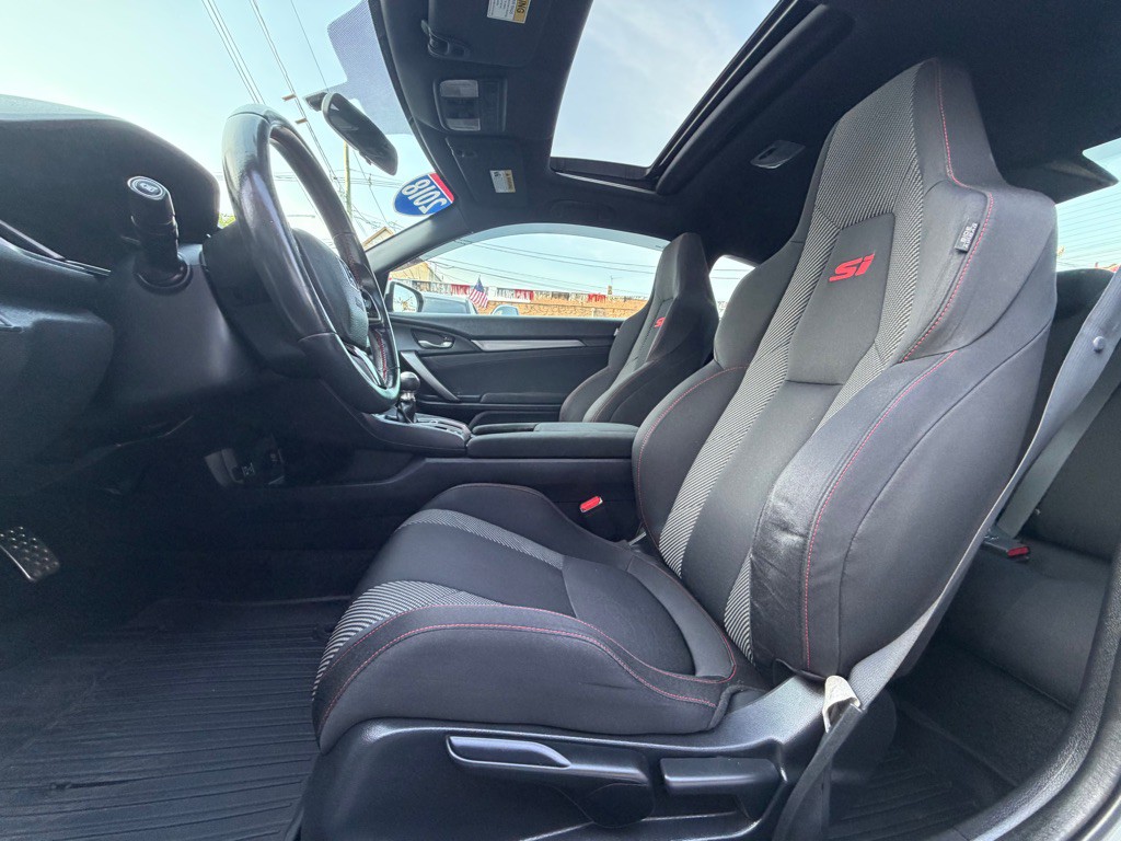 2018 Honda Civic Image 15