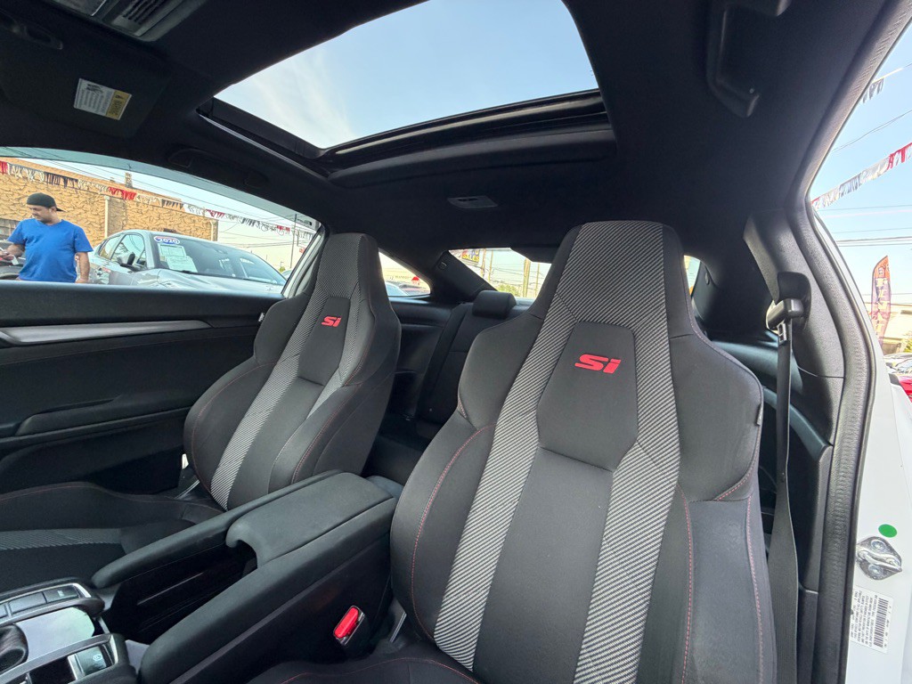 2018 Honda Civic Image 16
