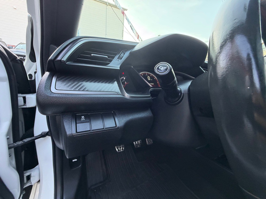 2018 Honda Civic Image 17