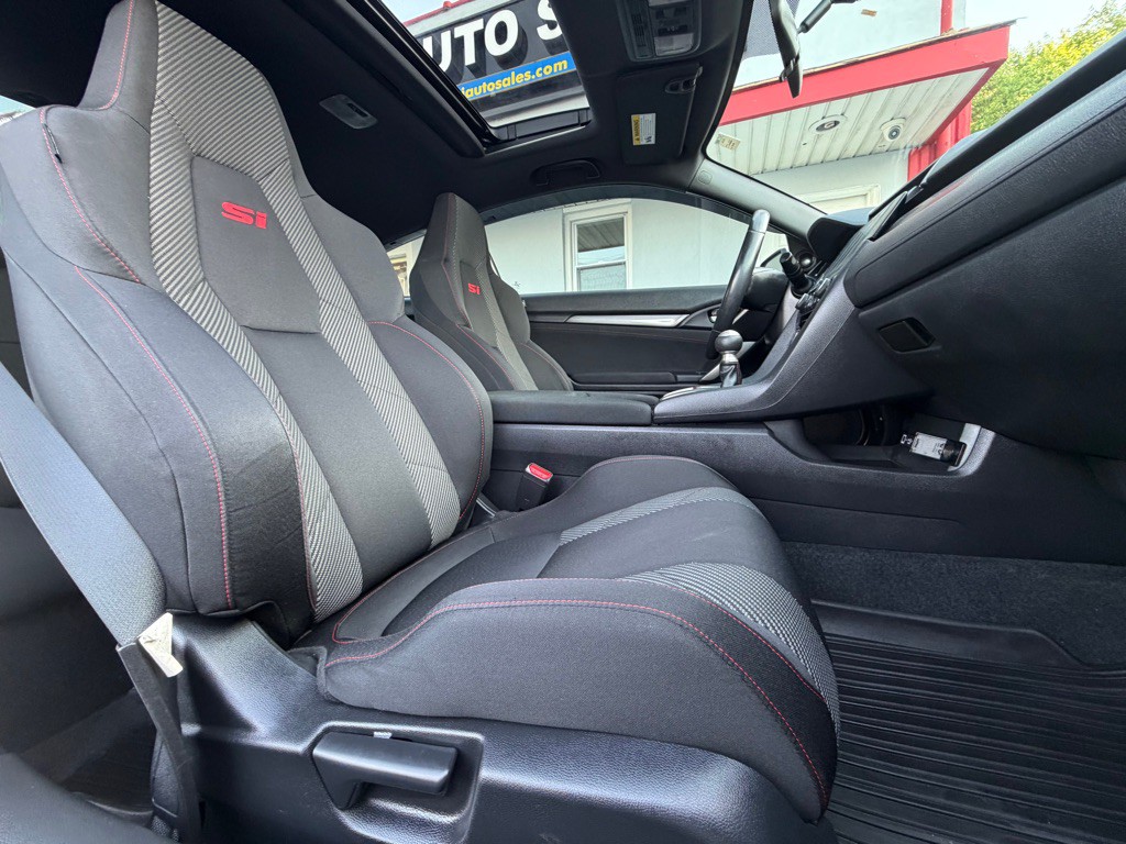 2018 Honda Civic Image 28