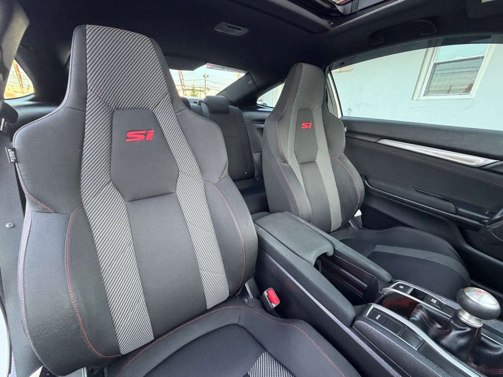 2018 Honda Civic Image 29
