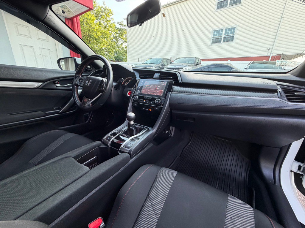 2018 Honda Civic Image 31