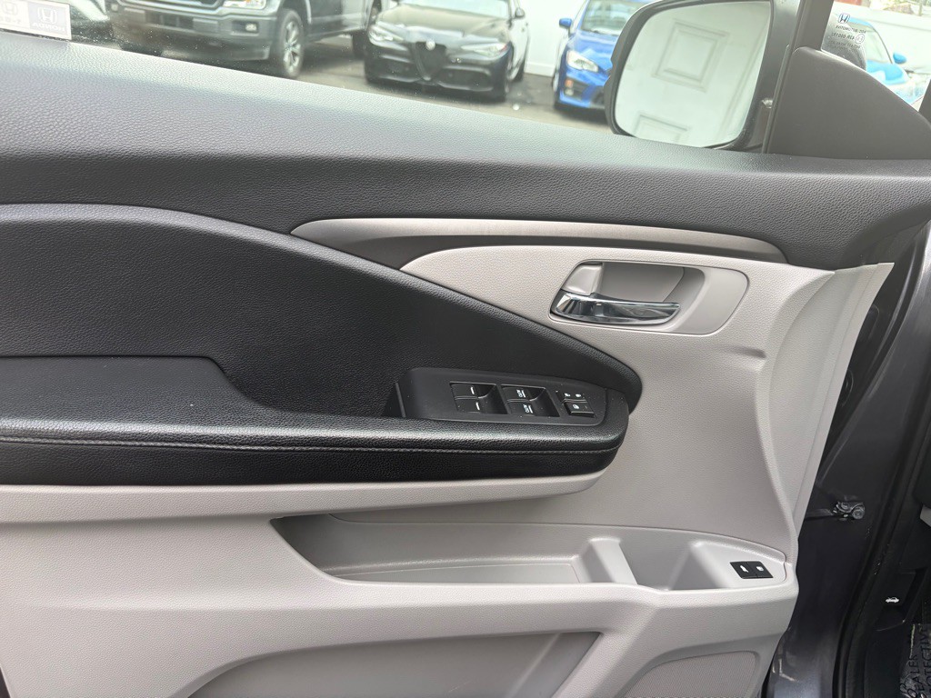 2018 Honda Pilot Image 11