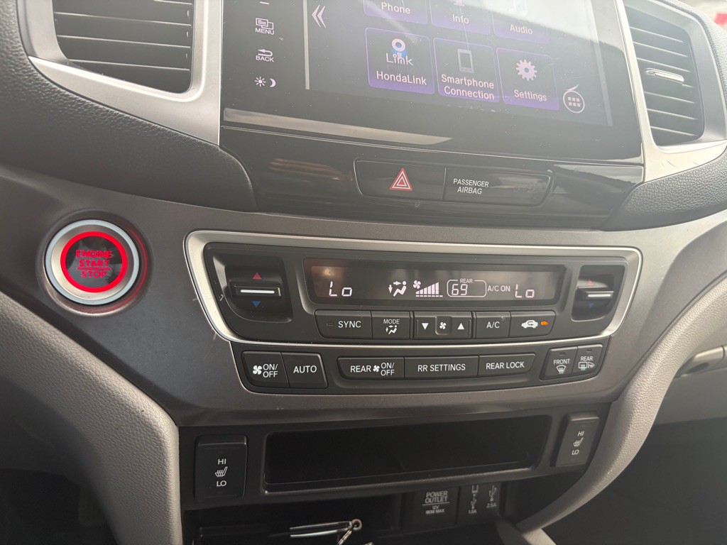 2018 Honda Pilot Image 24