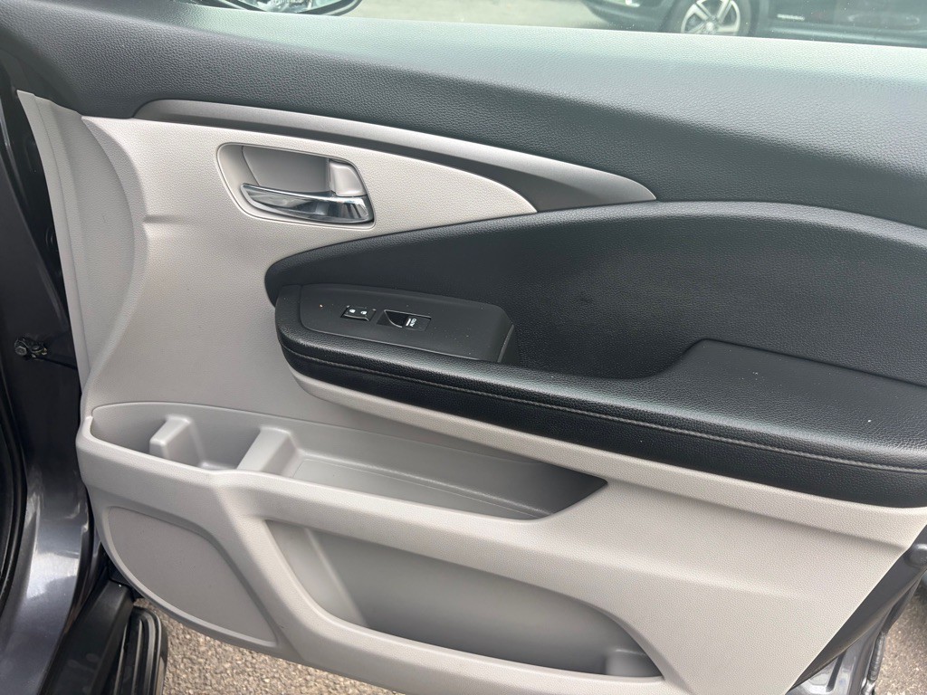 2018 Honda Pilot Image 28