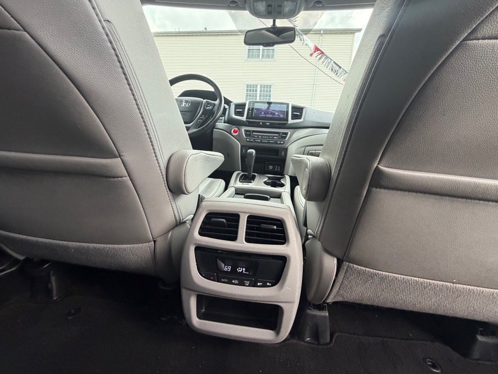 2018 Honda Pilot Image 33