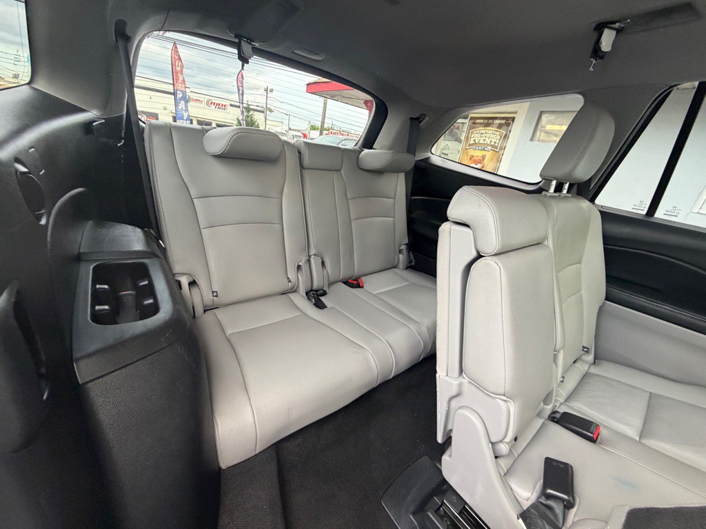 2018 Honda Pilot Image 34