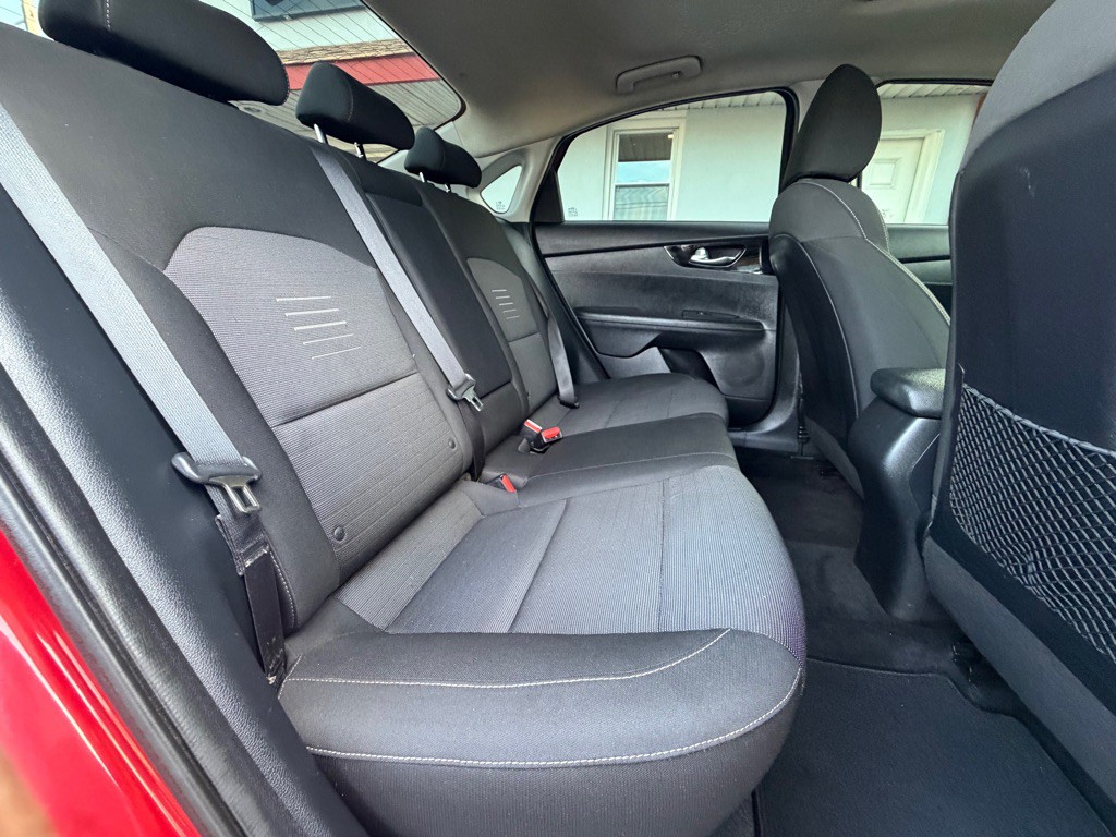 2019 Kia Forte Image 32