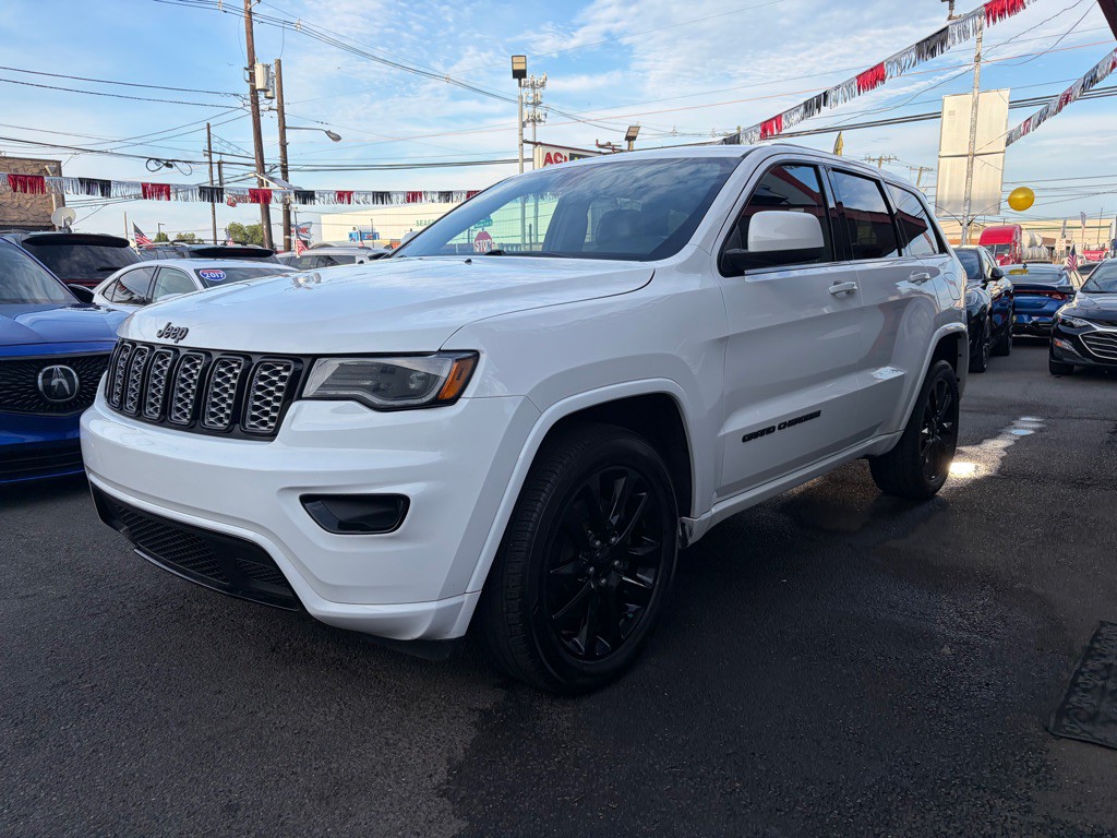 2021 Jeep Grand Cherokee Image 3