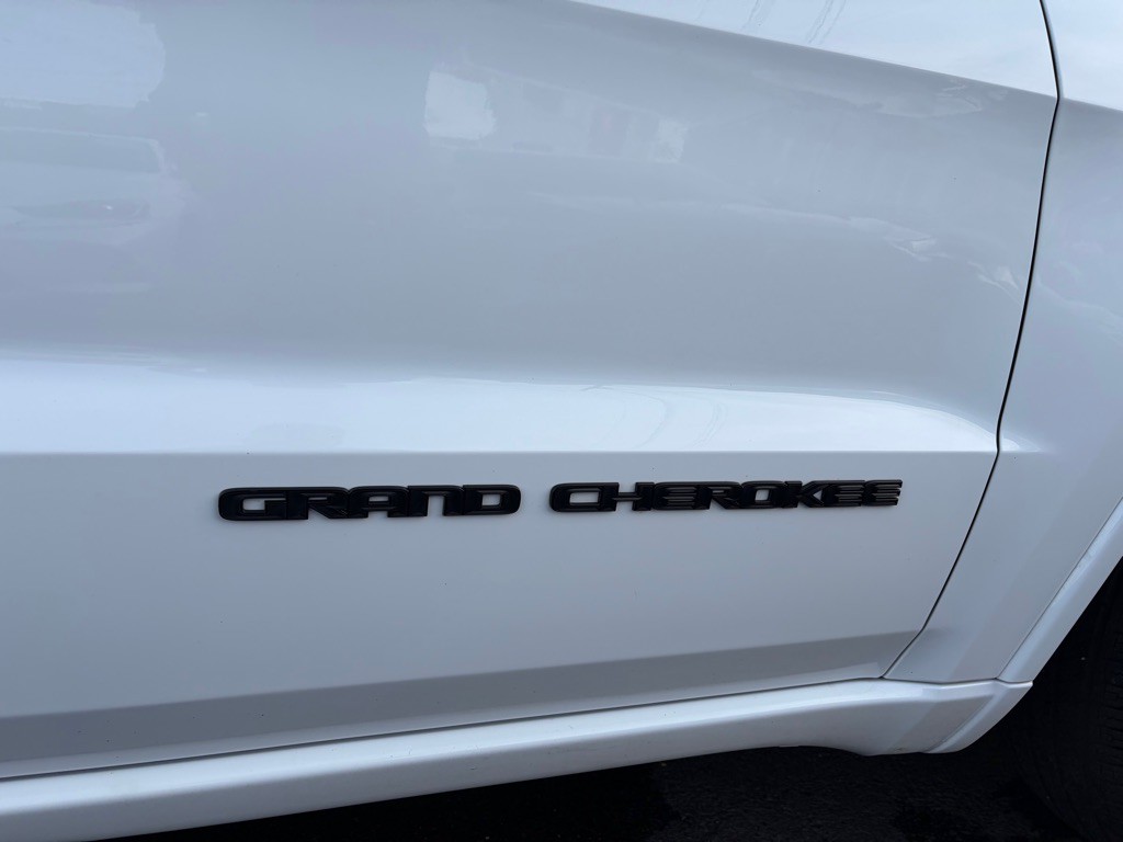 2021 Jeep Grand Cherokee Image 9