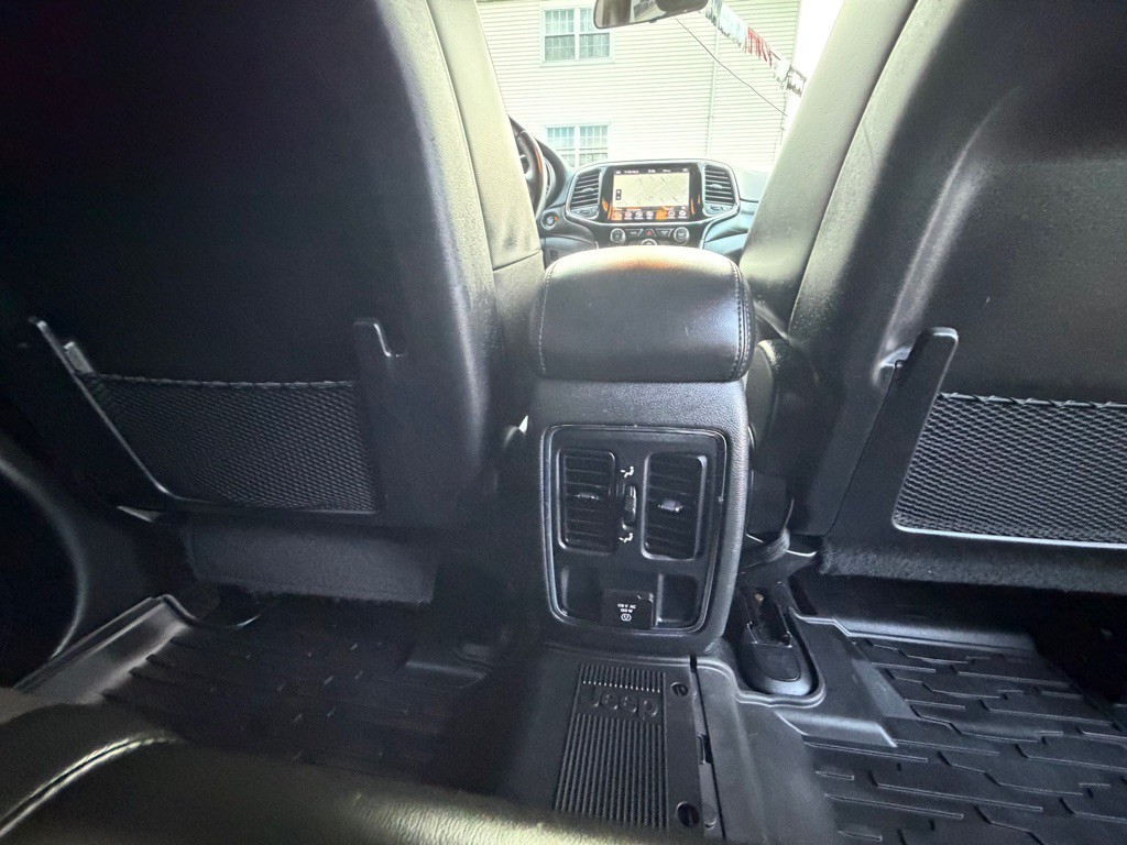 2021 Jeep Grand Cherokee Image 28