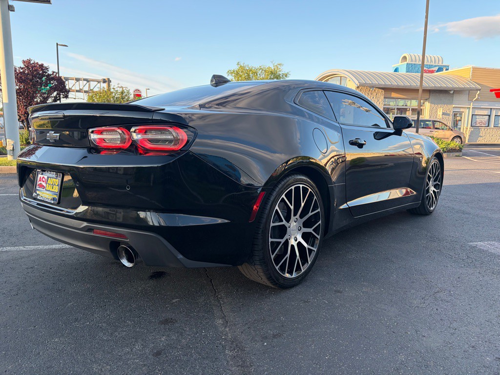 2023 Chevrolet Camaro Image 7