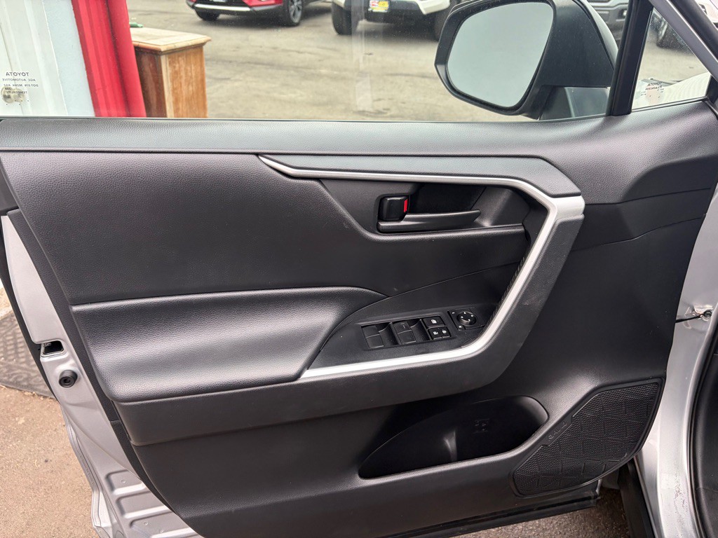 2020 Toyota Rav4 Image 10