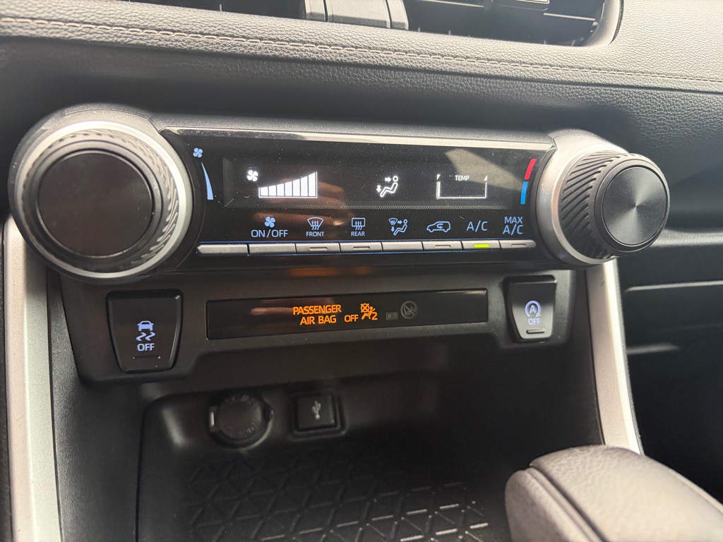 2020 Toyota Rav4 Image 21
