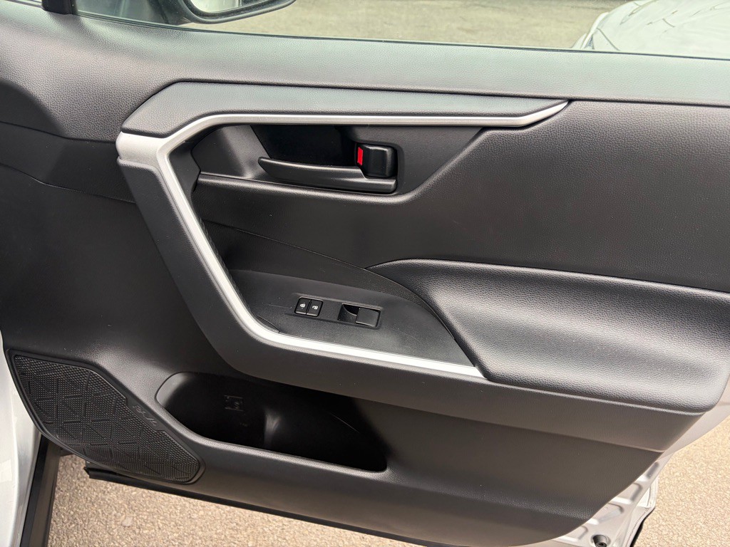2020 Toyota Rav4 Image 23