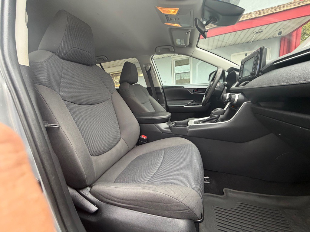 2020 Toyota Rav4 Image 24