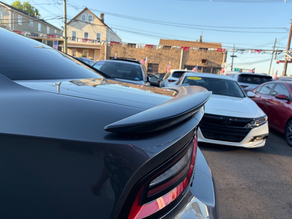 2019 Dodge Charger Image 12