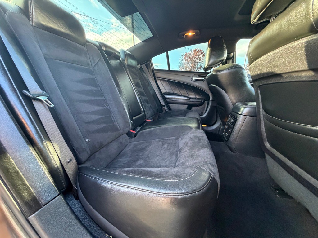 2019 Dodge Charger Image 28