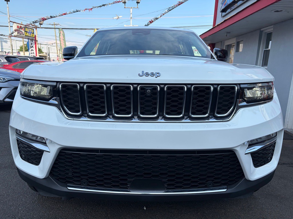 2022 Jeep Grand Cherokee Image 14