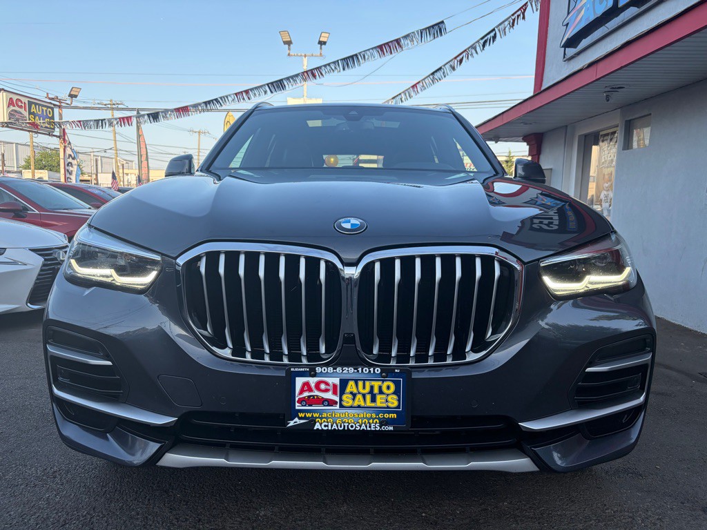 2022 BMW X5 Image 2