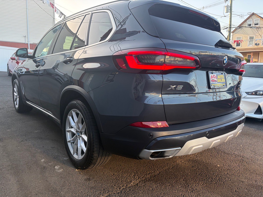 2022 BMW X5 Image 5