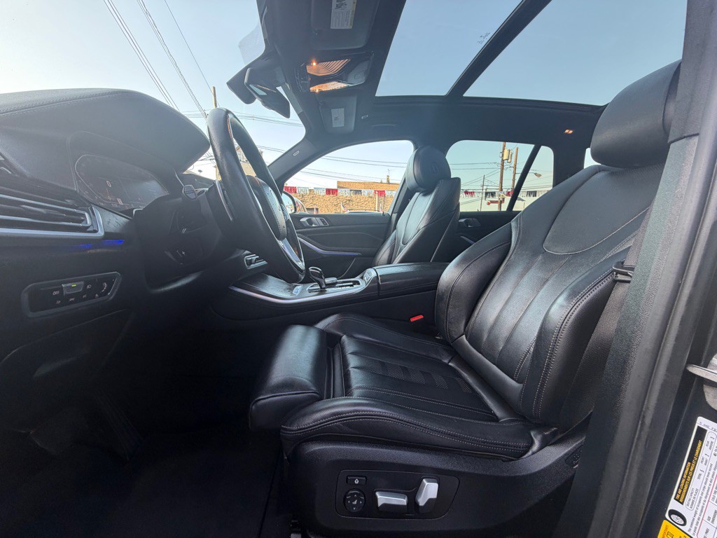 2022 BMW X5 Image 15