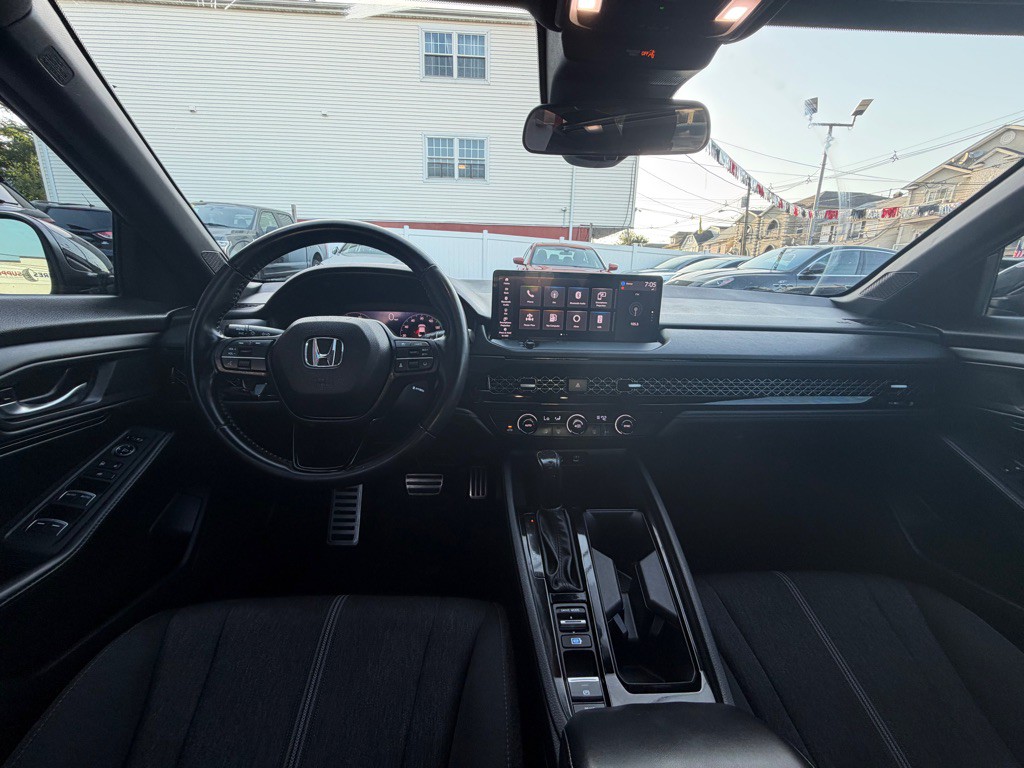 2023 Honda Accord Image 15