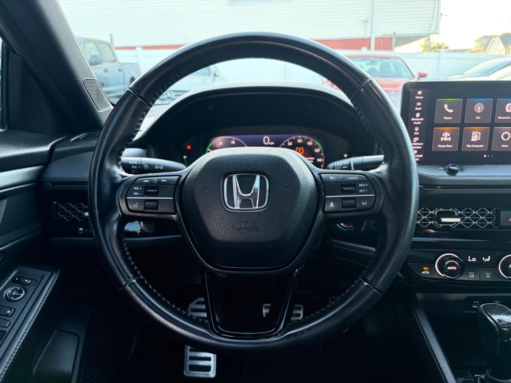 2023 Honda Accord Image 16