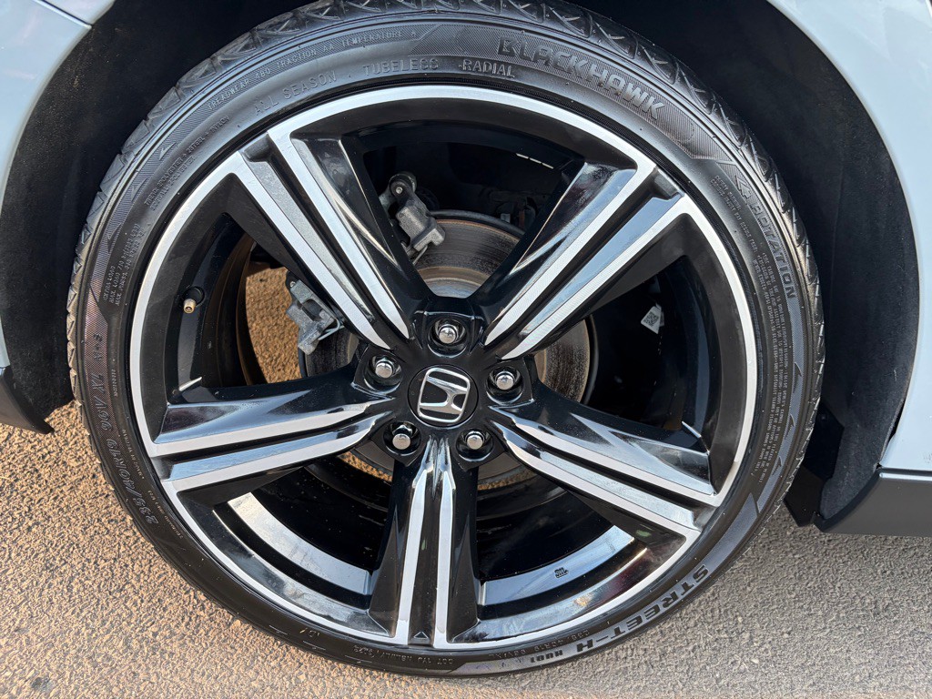 2023 Honda Accord Image 36