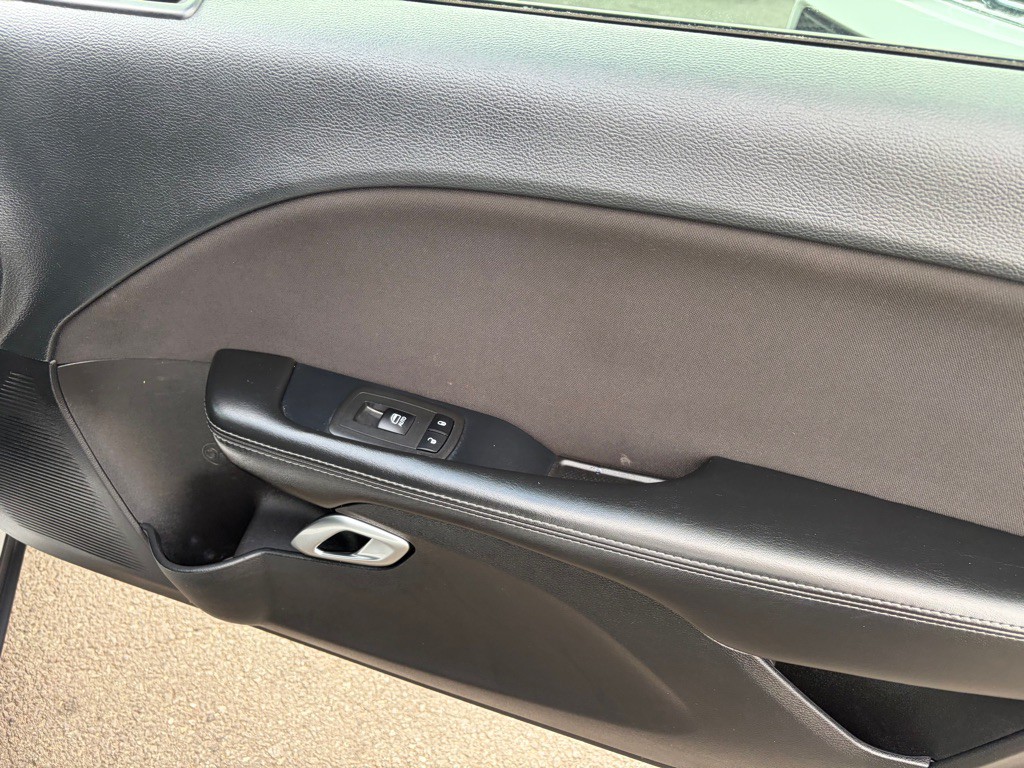 2019 Dodge Challenger Image 27