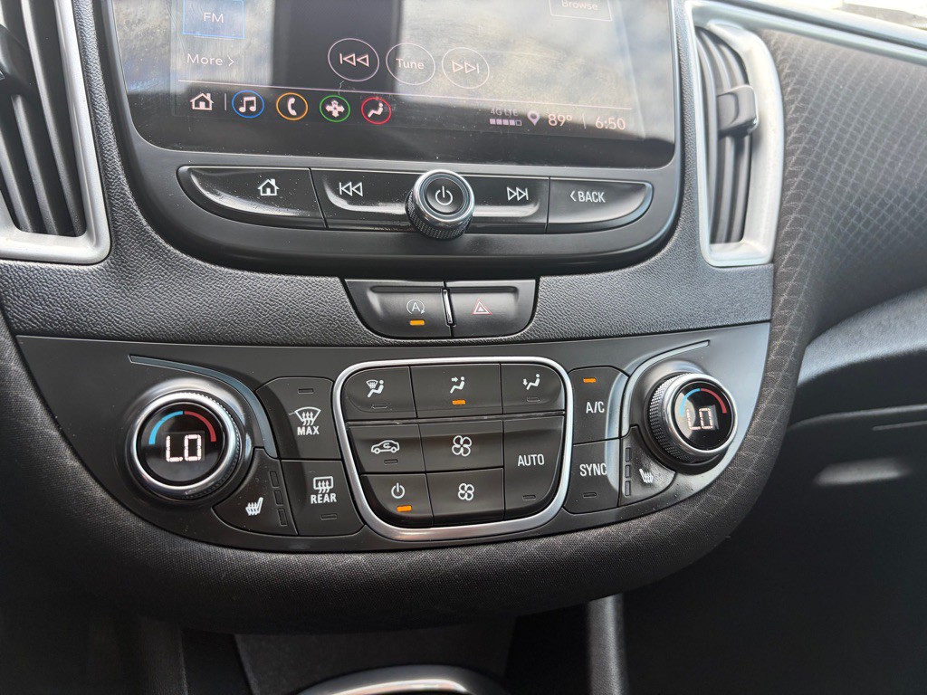2022 Chevrolet Malibu Image 18