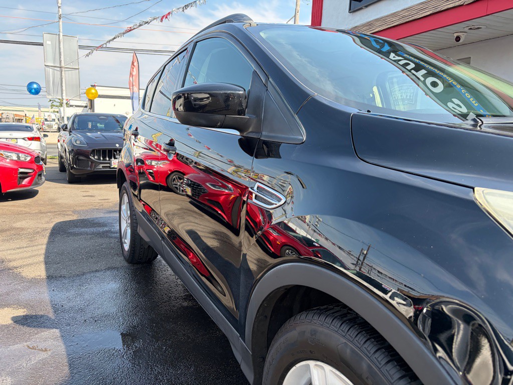 2016 Ford Escape Image 9